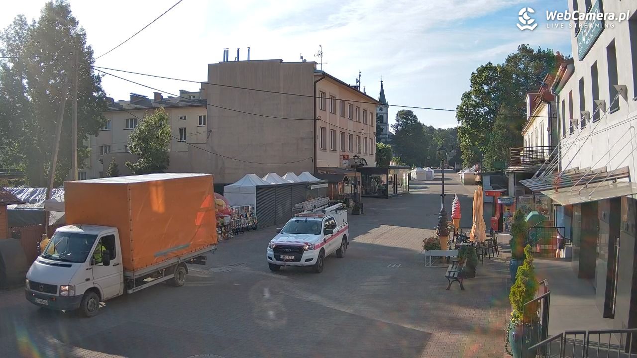 WISŁA - widok na deptak - 01 sierpień 2025, 07:40