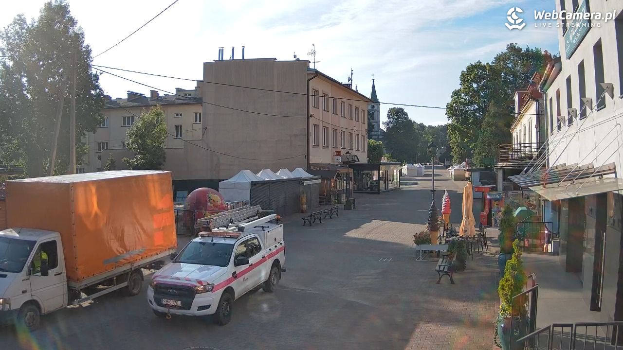 WISŁA - widok na deptak - 01 sierpień 2025, 07:40