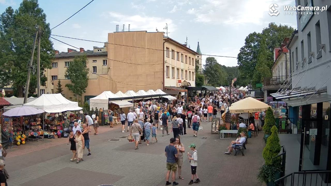 WISŁA - widok na deptak - 26 lipiec 2026, 15:37