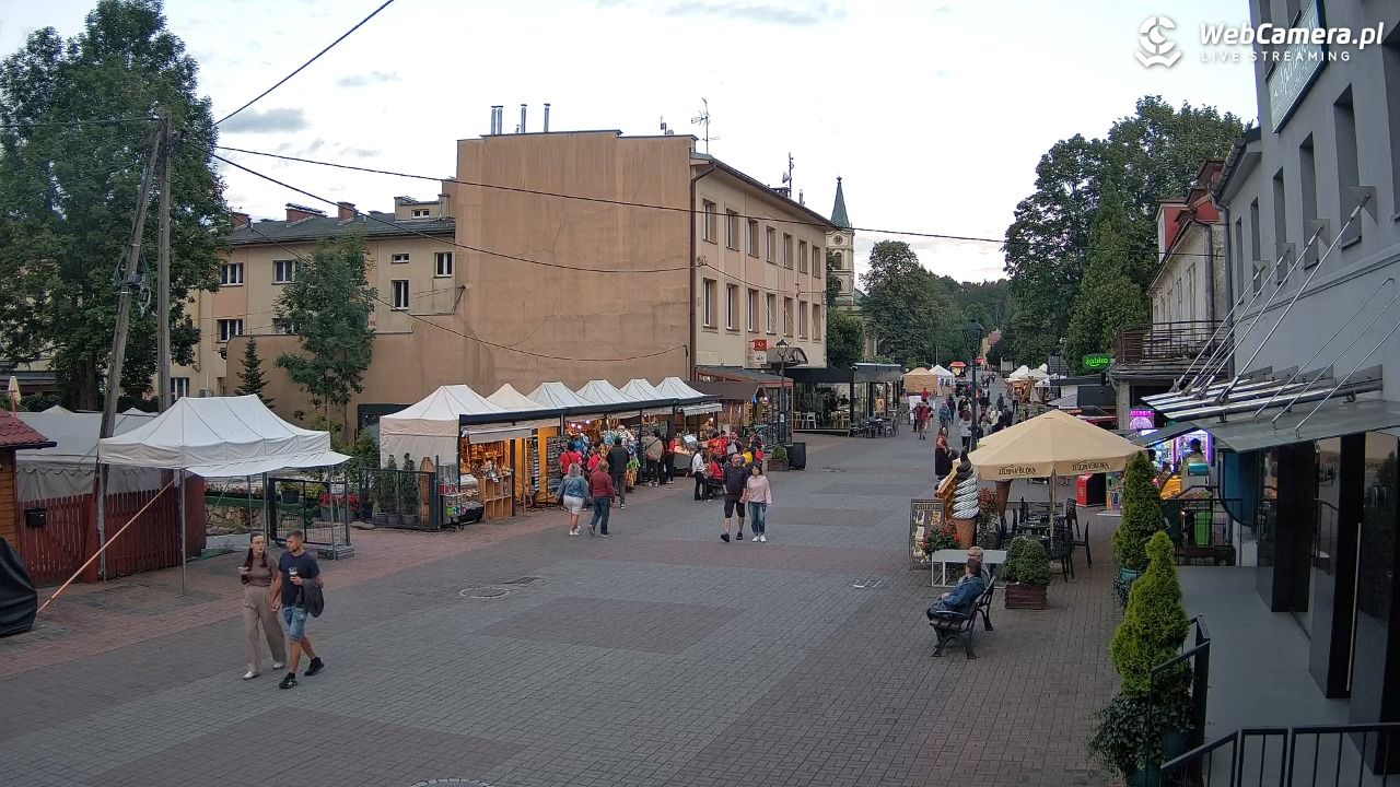 WISŁA - widok na deptak - 27 lipiec 2026, 20:16