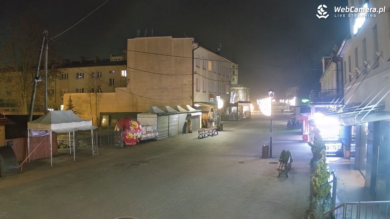 WISŁA - widok na deptak - 11 grudzień 2025, 20:05