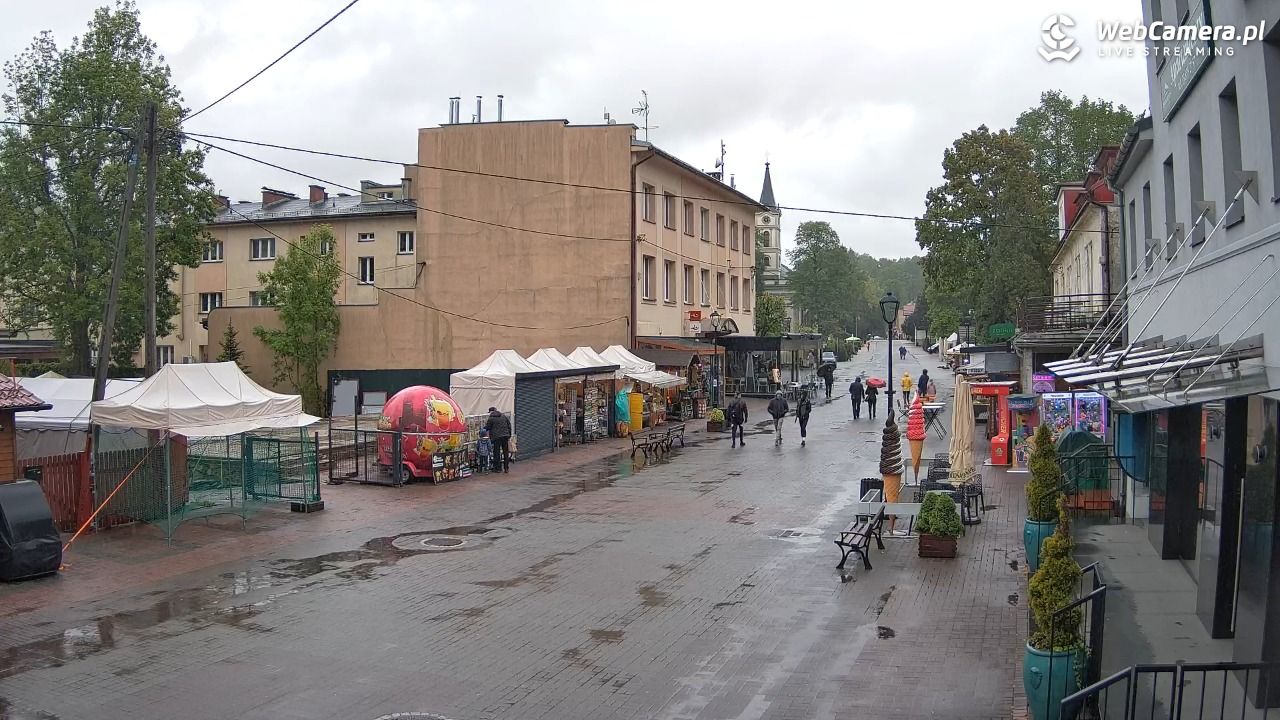 WISŁA - widok na deptak - 17 maj 2025, 17:11