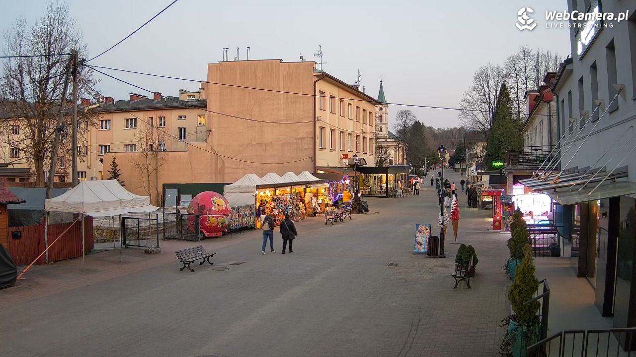 WISŁA - widok na deptak - 13 marzec 2026, 18:00