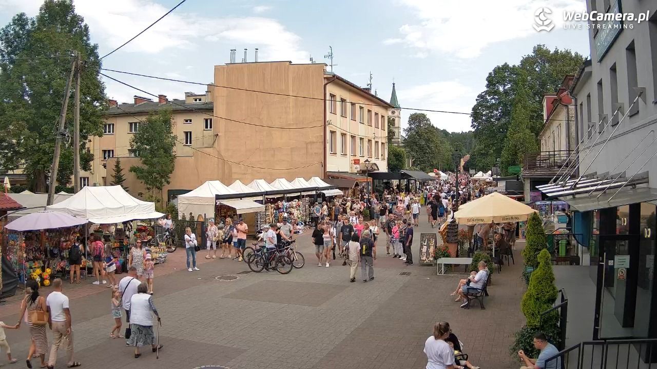 WISŁA - widok na deptak - 26 lipiec 2026, 15:55