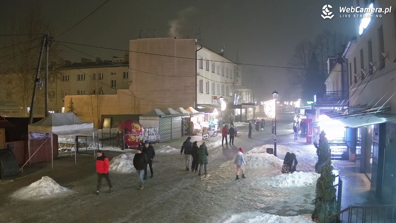 WISŁA - widok na deptak - 24 styczeń 2026, 21:11