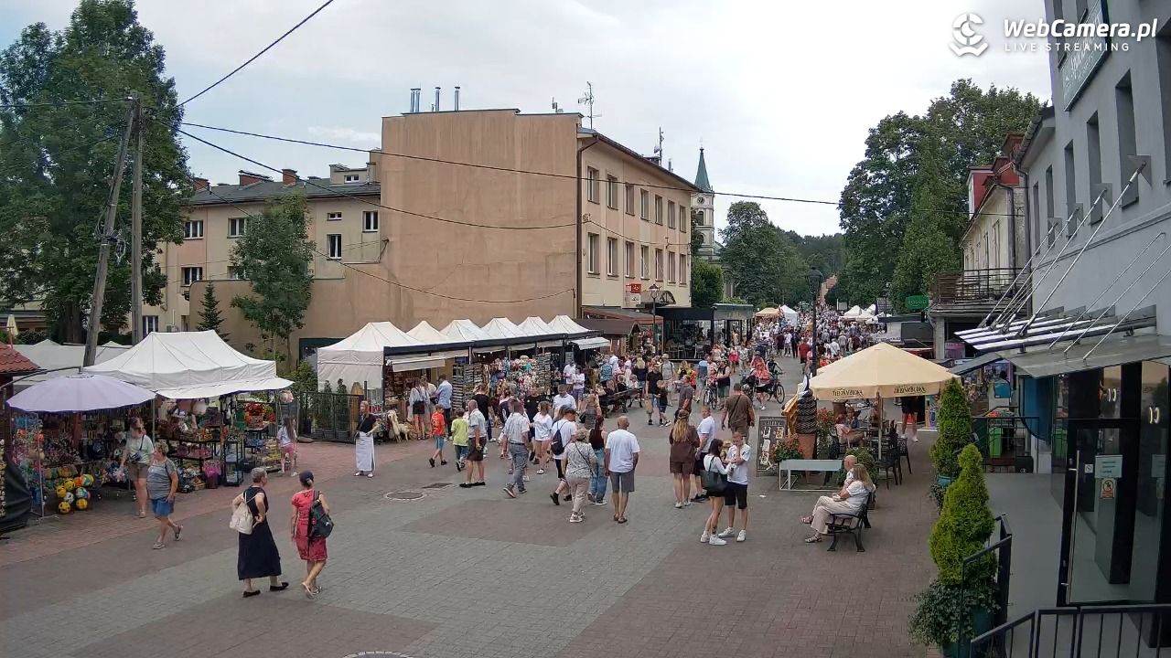 WISŁA - widok na deptak - 26 lipiec 2026, 12:51