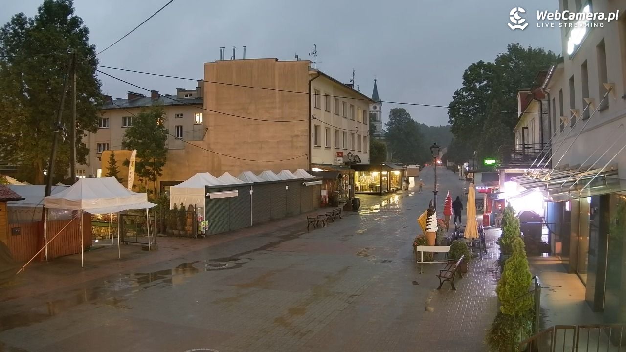 WISŁA - widok na deptak - 11 wresień 2026, 19:26