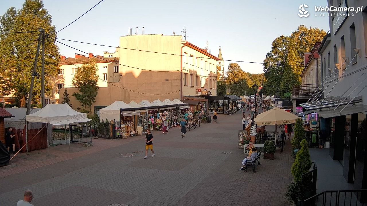 WISŁA - widok na deptak - 28 lipiec 2026, 19:37