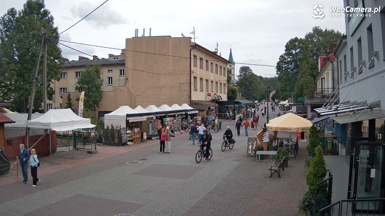 WISŁA - widok na deptak - 10 wresień 2026, 13:36