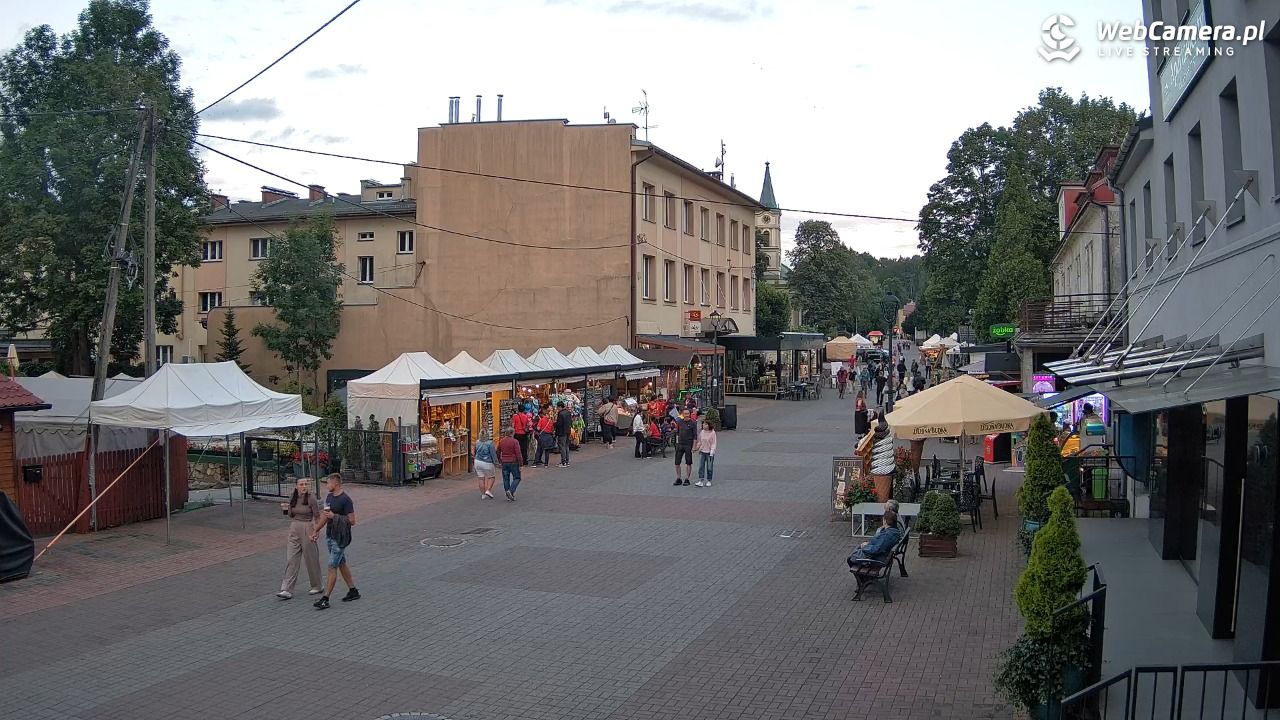 WISŁA - widok na deptak - 27 lipiec 2026, 20:16