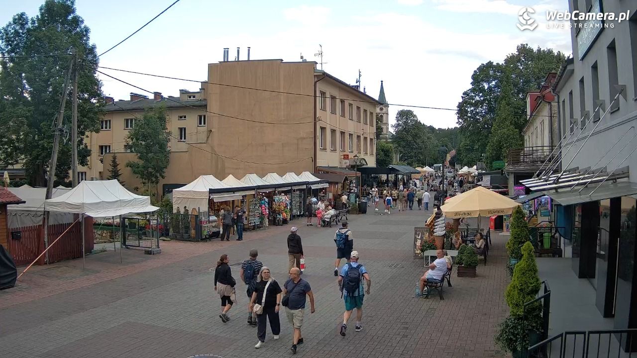 WISŁA - widok na deptak - 27 lipiec 2026, 18:35