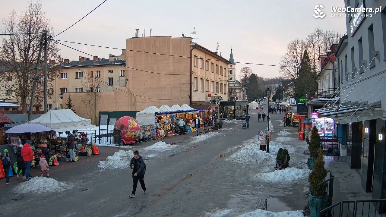 WISŁA - widok na deptak - 26 styczeń 2026, 16:25