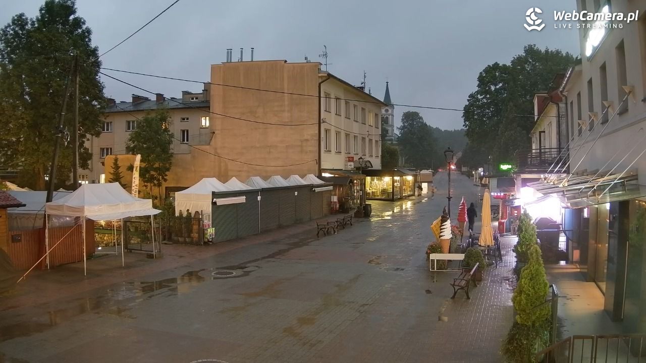 WISŁA - widok na deptak - 11 wresień 2026, 19:26