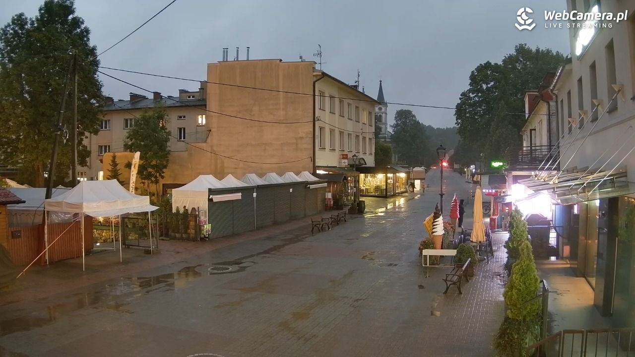 WISŁA - widok na deptak - 11 wresień 2026, 19:26