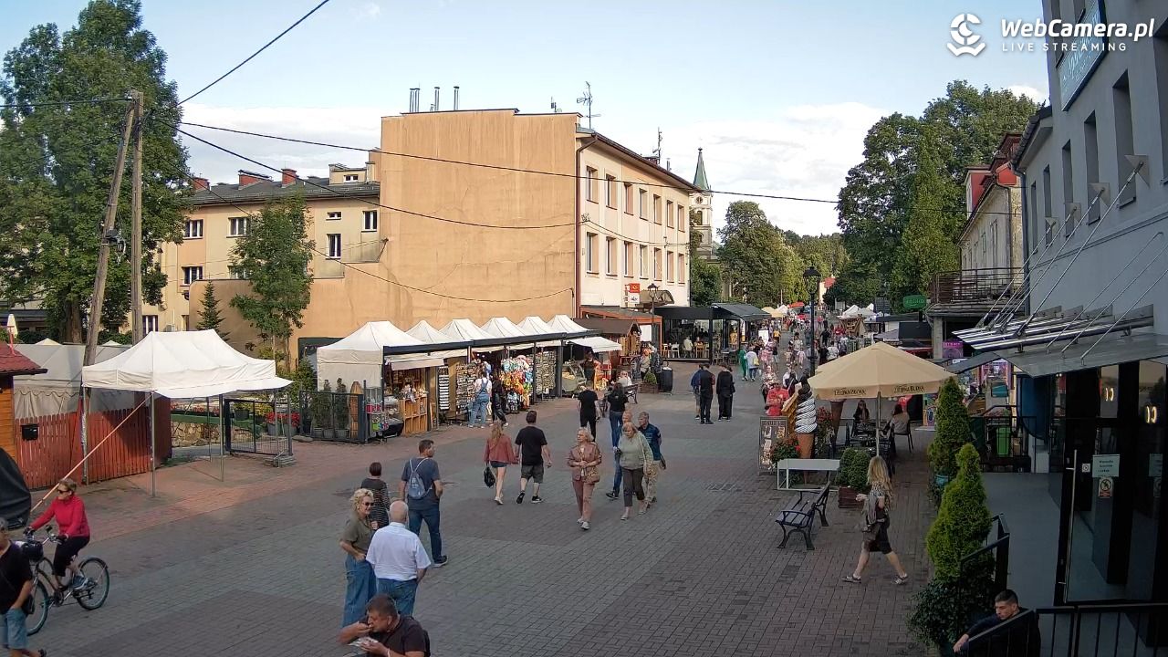 WISŁA - widok na deptak - 27 lipiec 2026, 17:35