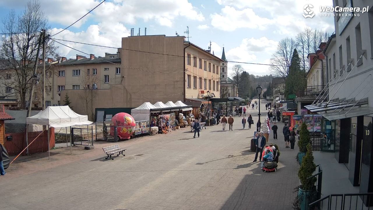 WISŁA - widok na deptak - 13 marzec 2026, 11:49