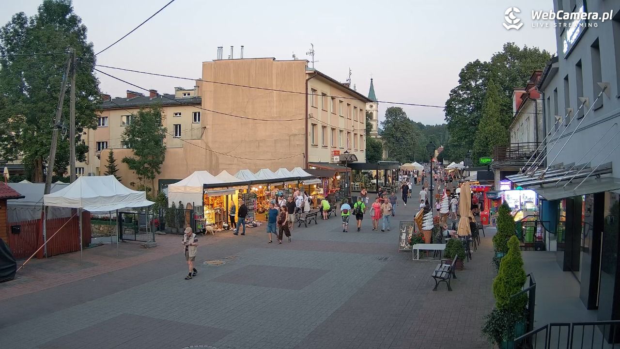 WISŁA - widok na deptak - 29 lipiec 2026, 20:42