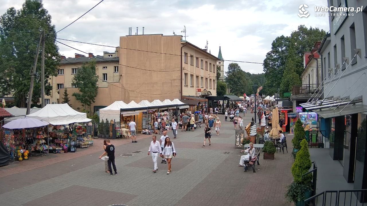 WISŁA - widok na deptak - 26 lipiec 2026, 19:31