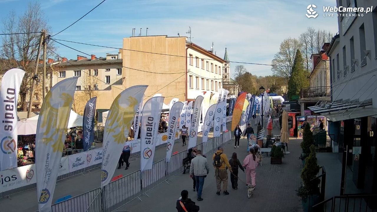 WISŁA - widok na deptak - 25 kwiecień 2026, 16:55