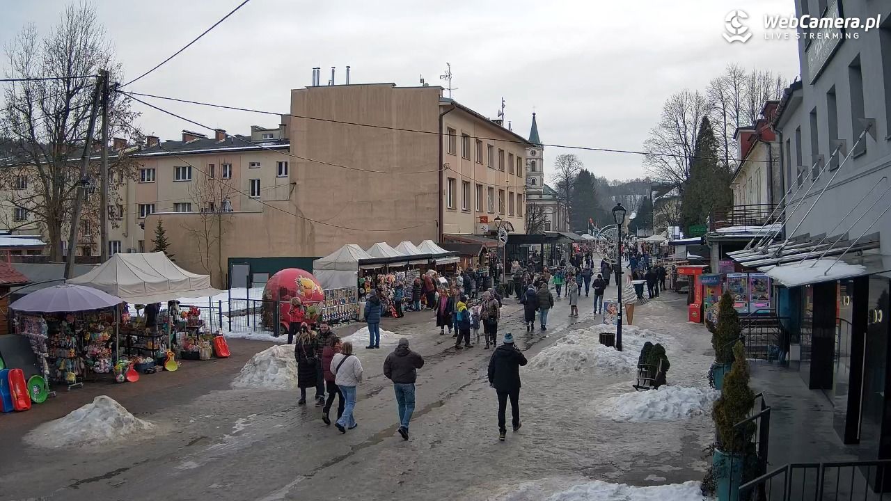 WISŁA - widok na deptak - 25 styczeń 2026, 11:28