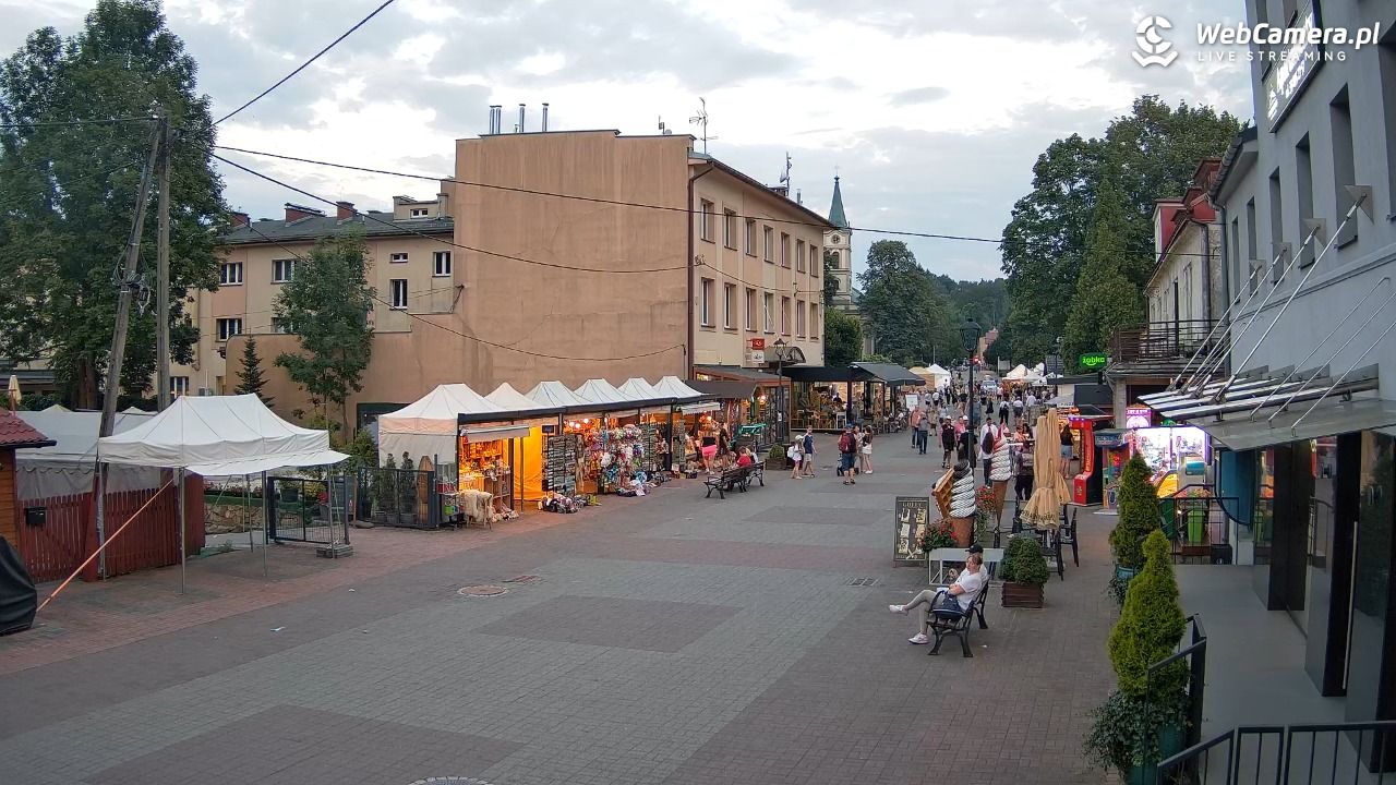 WISŁA - widok na deptak - 26 lipiec 2026, 20:28