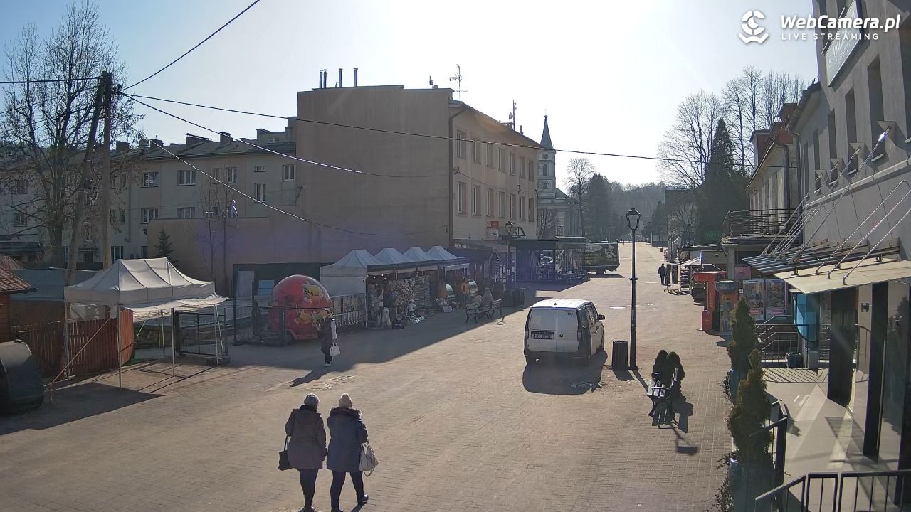 WISŁA - widok na deptak - 09 marzec 2026, 09:23