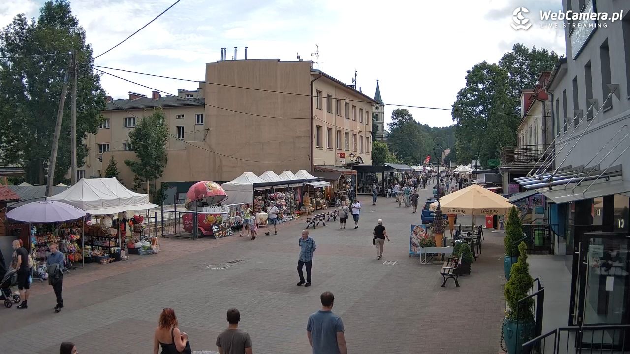 WISŁA - widok na deptak - 01 sierpień 2025, 11:19