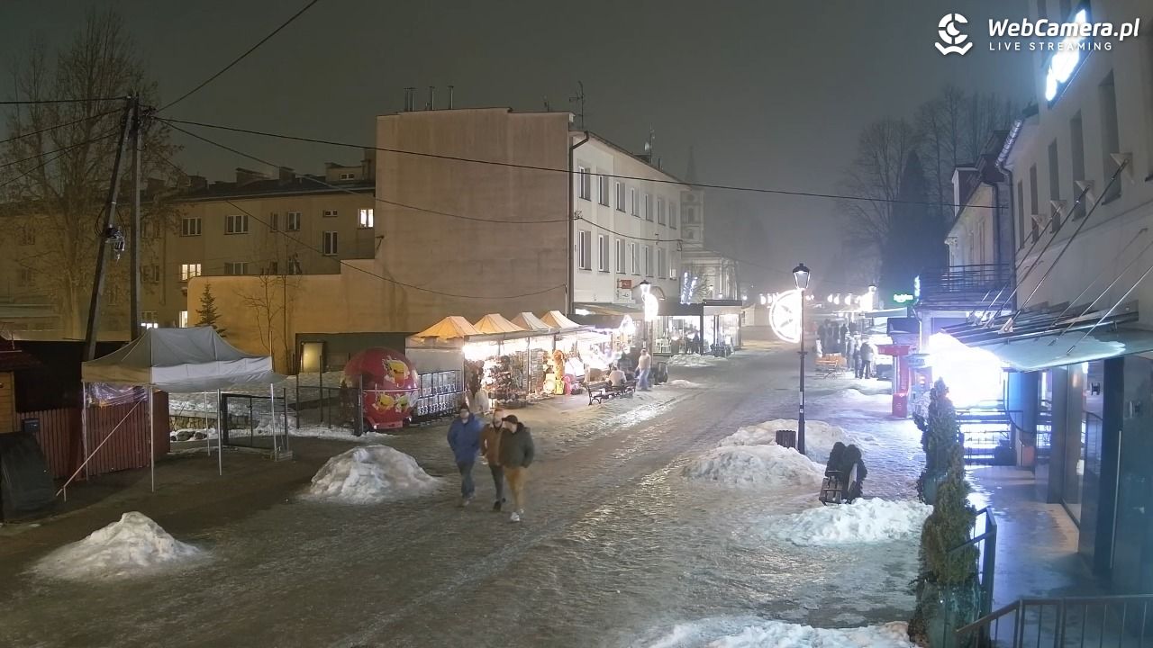 WISŁA - widok na deptak - 24 styczeń 2026, 19:51