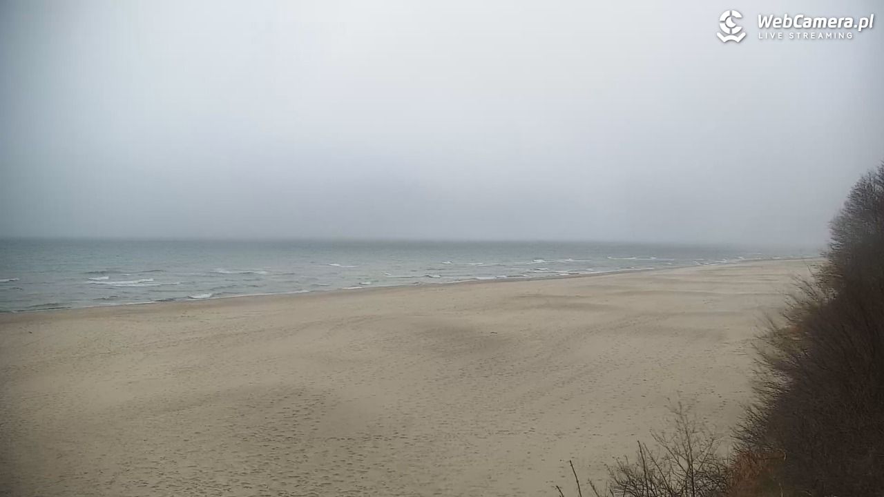 JASTRZĘBIA GÓRA - widok na plażę - 17 kwiecień 2026, 05:47