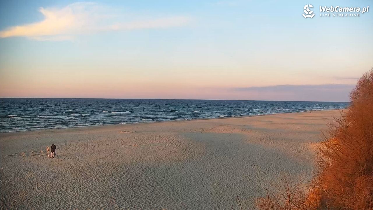 JASTRZĘBIA GÓRA - widok na plażę - 19 kwiecień 2026, 19:44