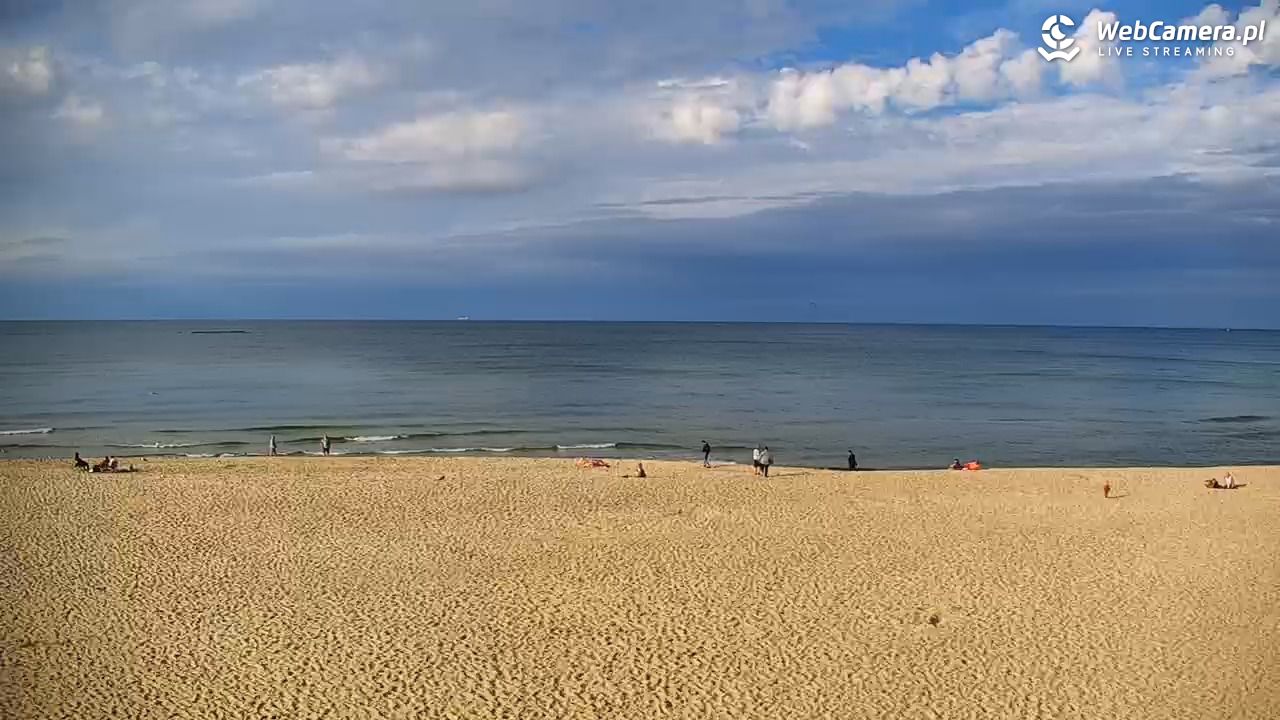 JASTRZĘBIA GÓRA - widok na plażę - 15 wresień 2025, 16:21