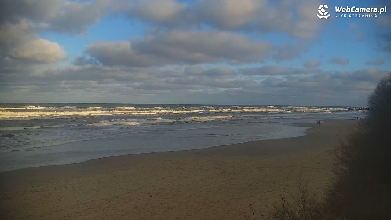 JASTRZĘBIA GÓRA - widok na plażę - 28 grudzień 2025, 12:17