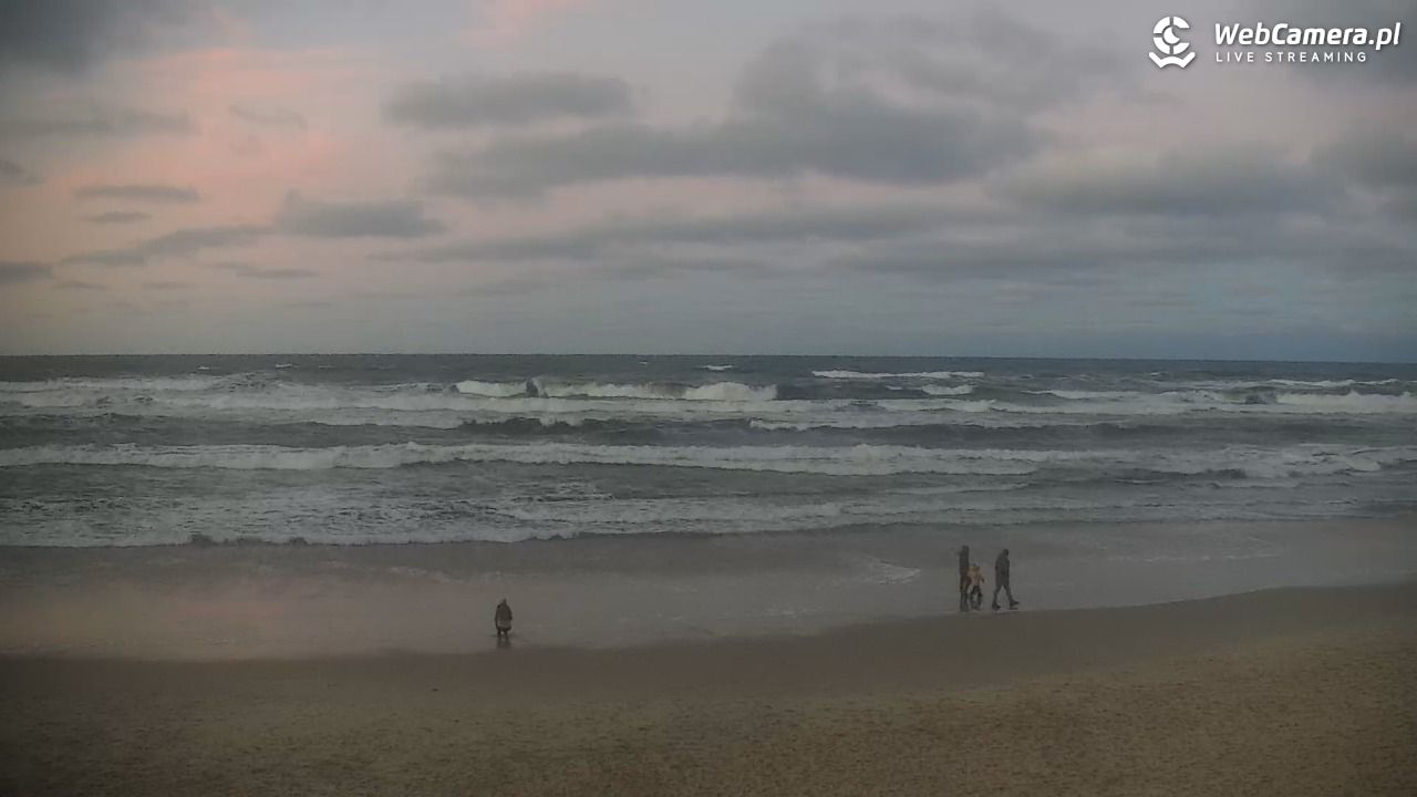 JASTRZĘBIA GÓRA - widok na plażę - 28 grudzień 2025, 15:46