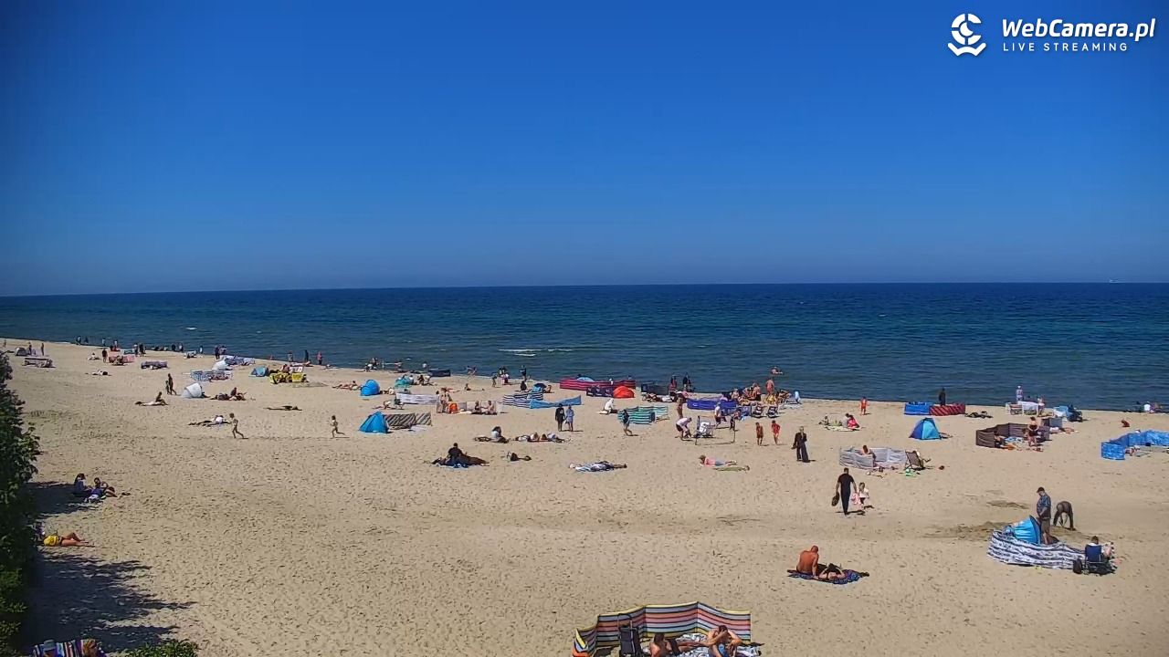 JASTRZĘBIA GÓRA - widok na plażę - 06 czerwiec 2026, 12:35