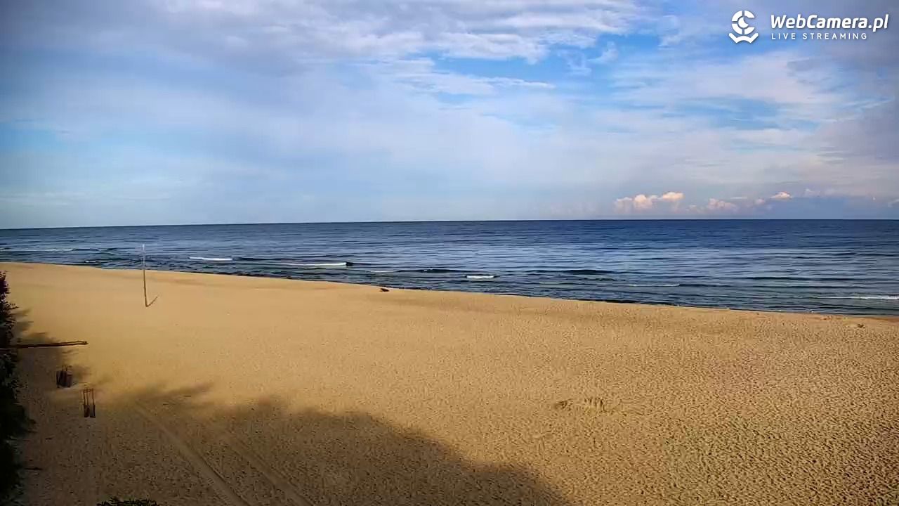 JASTRZĘBIA GÓRA - widok na plażę - 15 wresień 2025, 08:50
