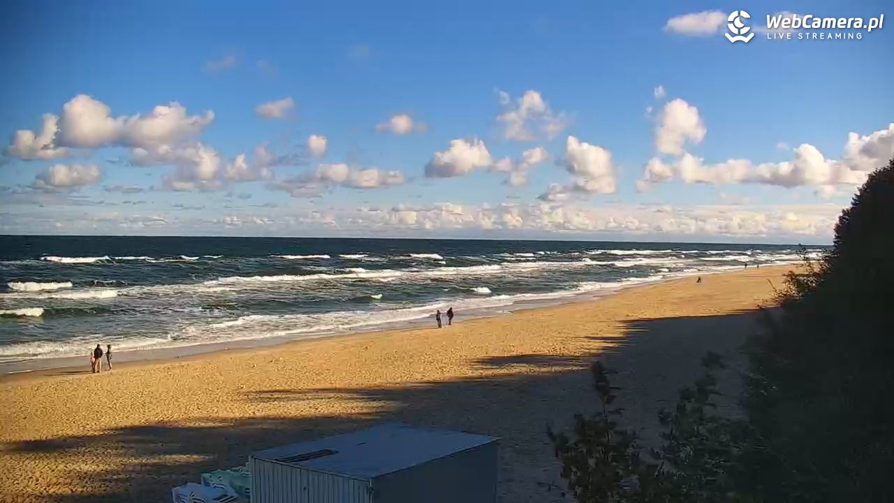 JASTRZĘBIA GÓRA - widok na plażę - 23 wresień 2026, 10:20
