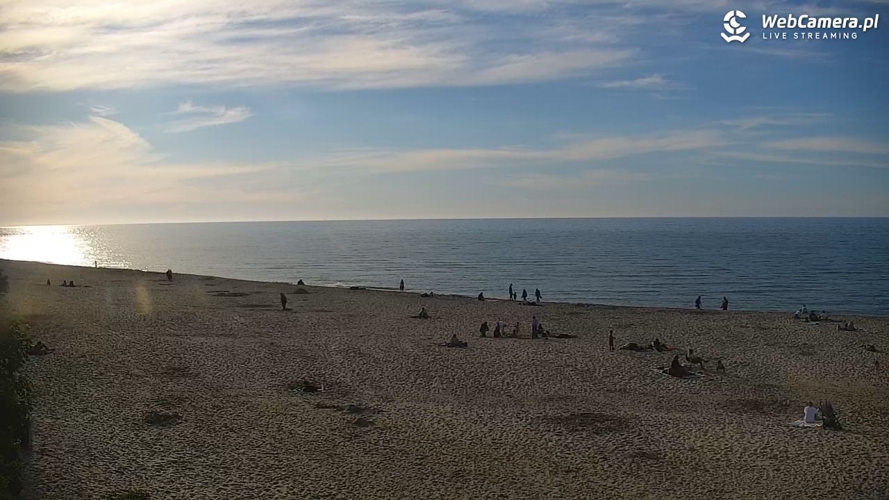 JASTRZĘBIA GÓRA - widok na plażę - 06 czerwiec 2026, 18:42