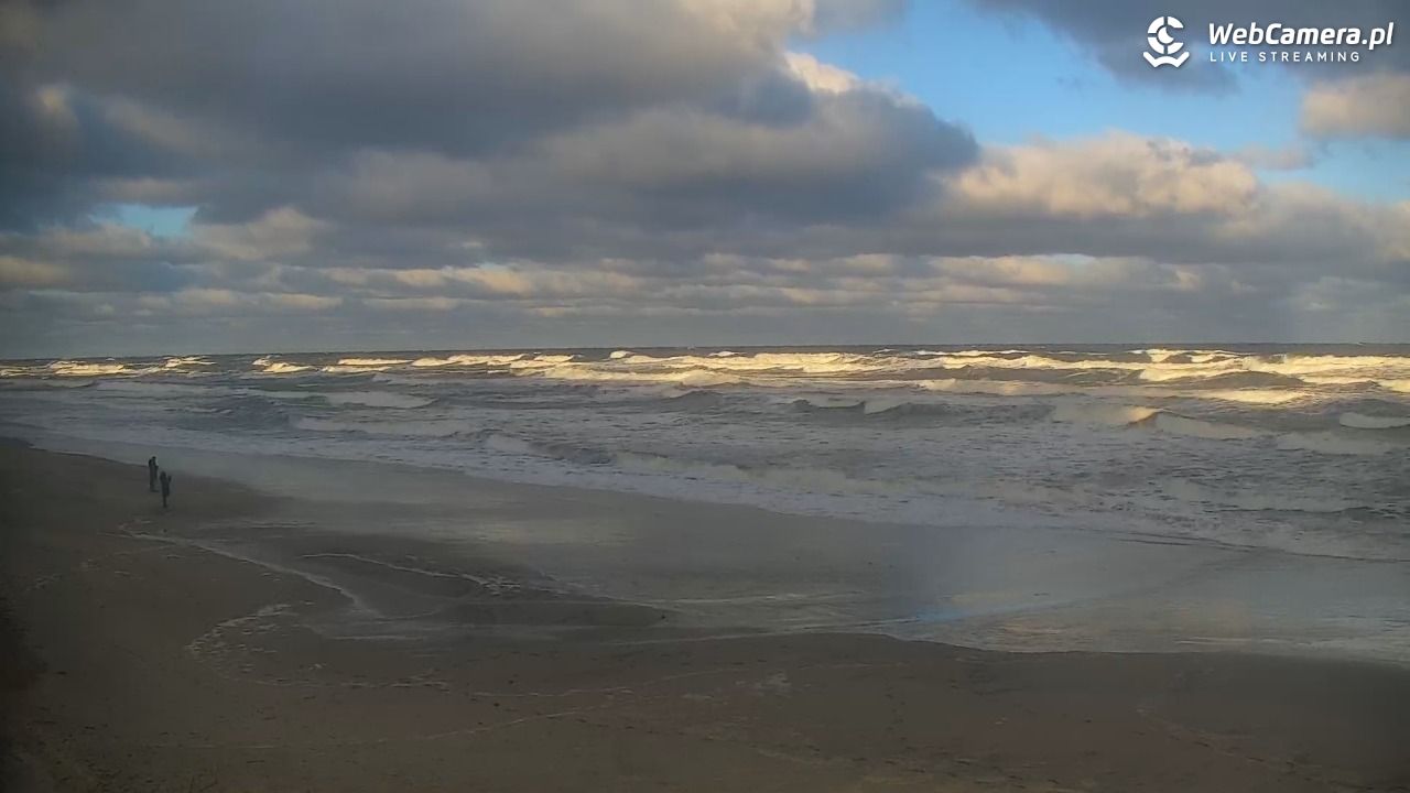 JASTRZĘBIA GÓRA - widok na plażę - 28 grudzień 2025, 10:03