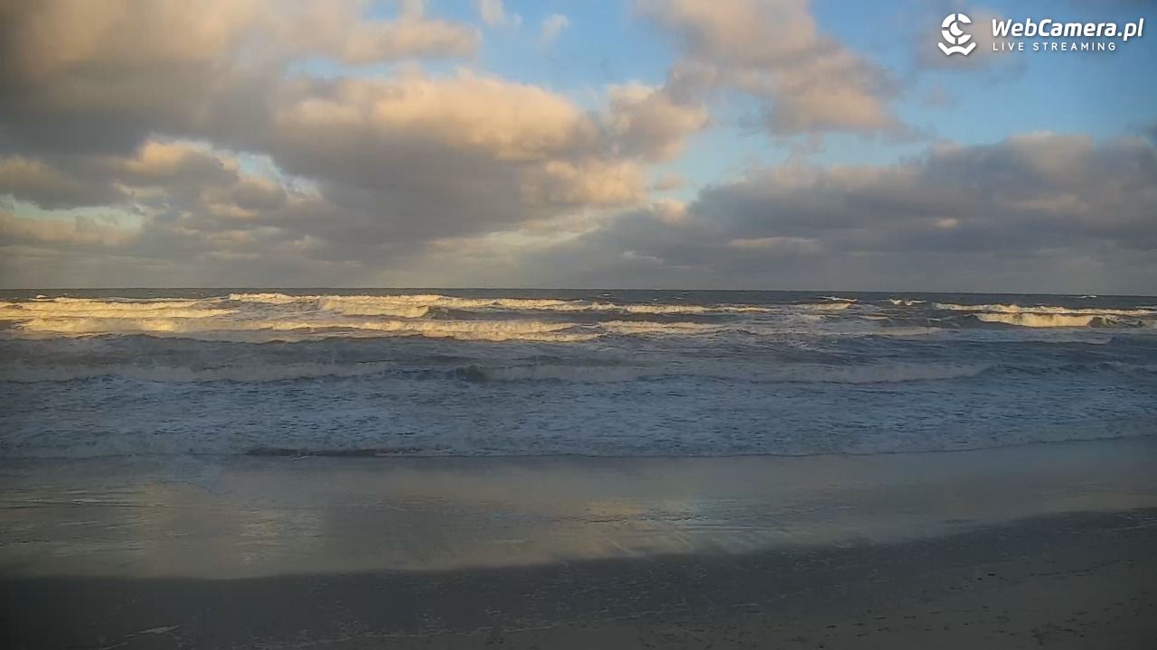 JASTRZĘBIA GÓRA - widok na plażę - 28 grudzień 2025, 09:52