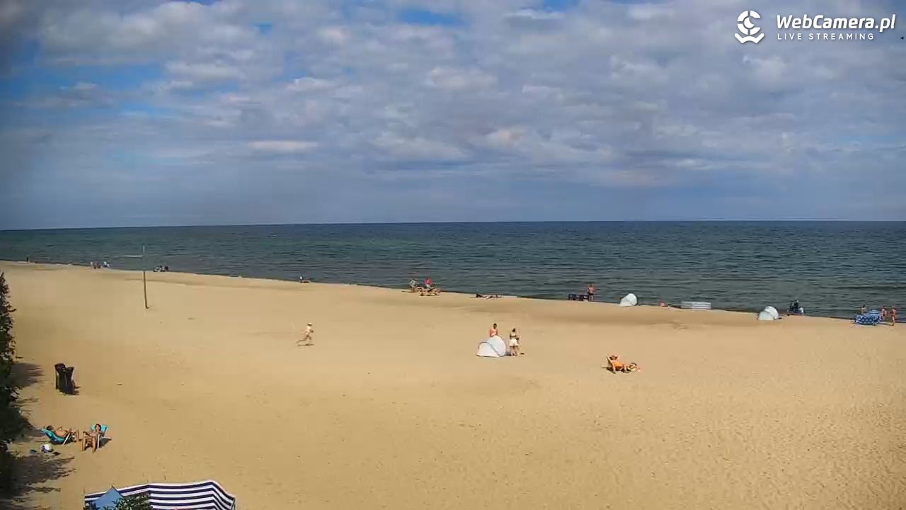 JASTRZĘBIA GÓRA - widok na plażę - 25 lipiec 2025, 10:02