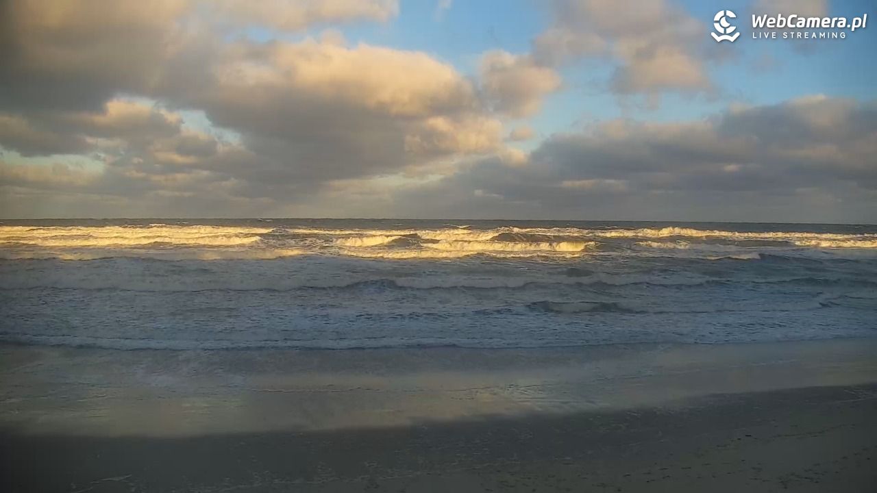 JASTRZĘBIA GÓRA - widok na plażę - 28 grudzień 2025, 09:52