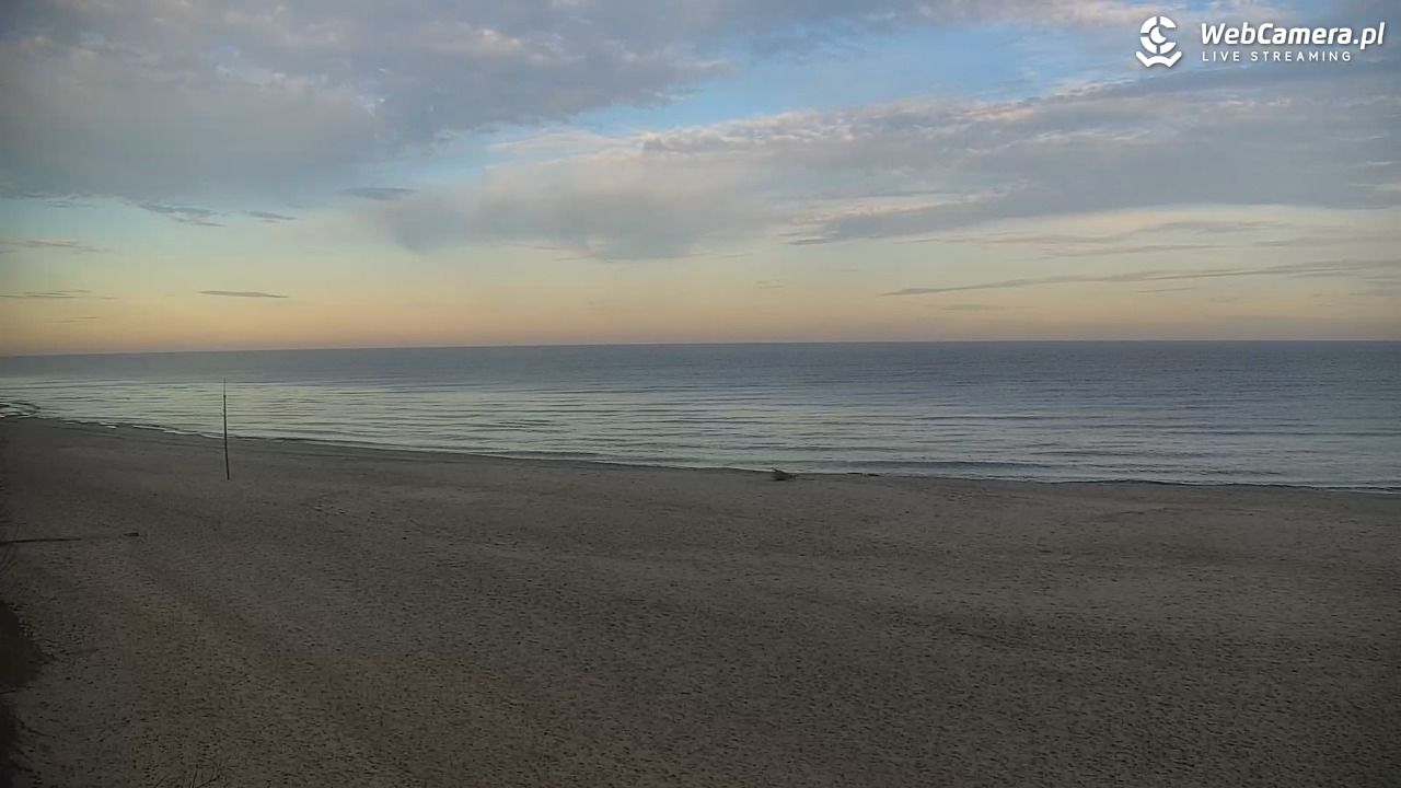 JASTRZĘBIA GÓRA - widok na plażę - 06 listopad 2025, 07:53
