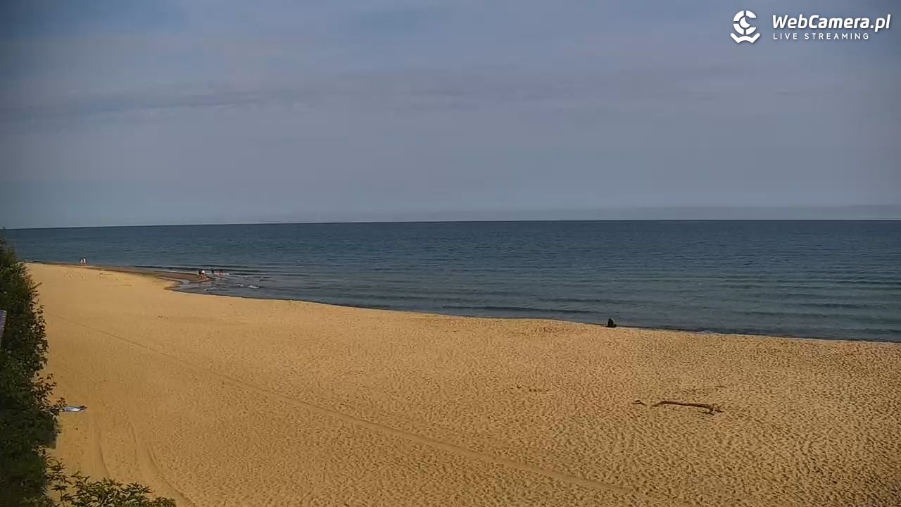 JASTRZĘBIA GÓRA - widok na plażę - 01 sierpień 2026, 08:11