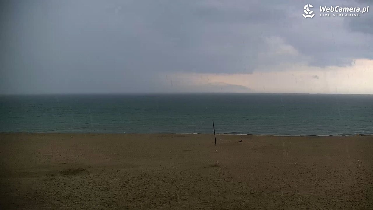 JASTRZĘBIA GÓRA - widok na plażę - 07 czerwiec 2026, 15:28