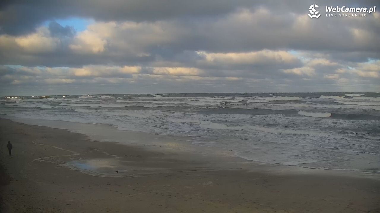 JASTRZĘBIA GÓRA - widok na plażę - 28 grudzień 2025, 10:17
