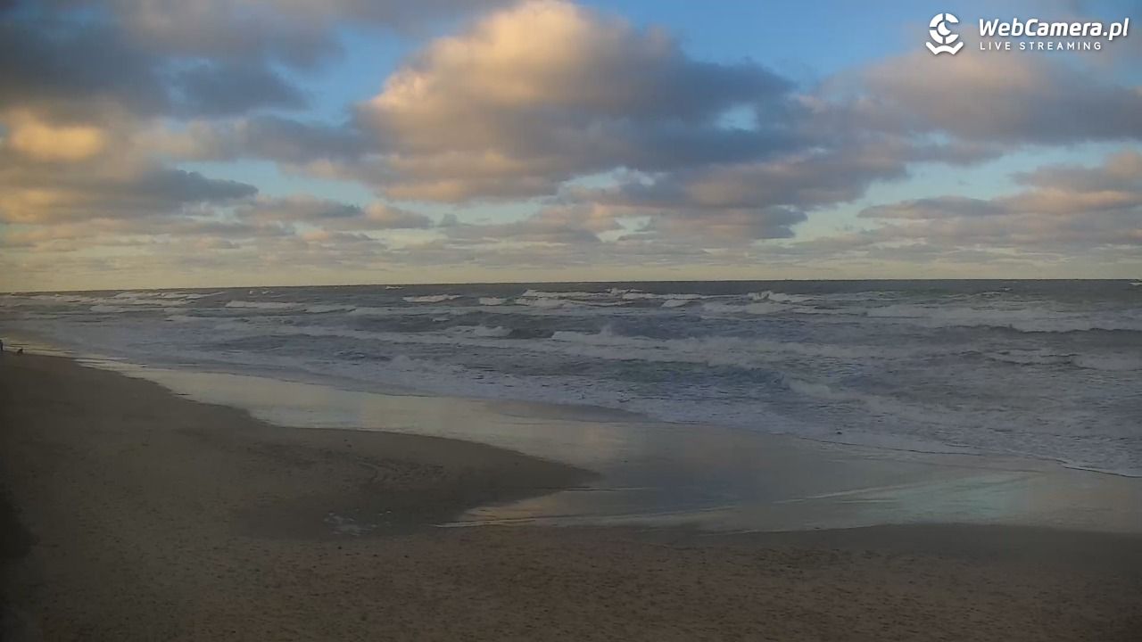 JASTRZĘBIA GÓRA - widok na plażę - 28 grudzień 2025, 13:57