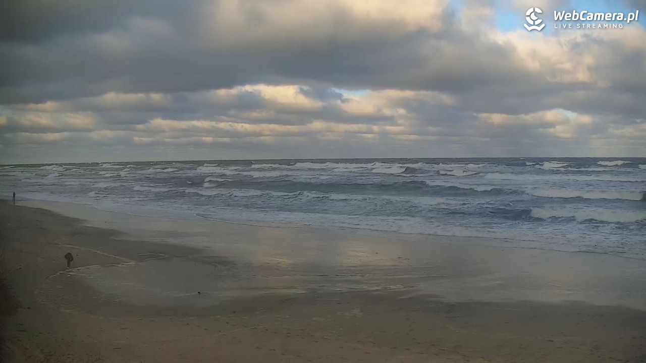 JASTRZĘBIA GÓRA - widok na plażę - 28 grudzień 2025, 10:11