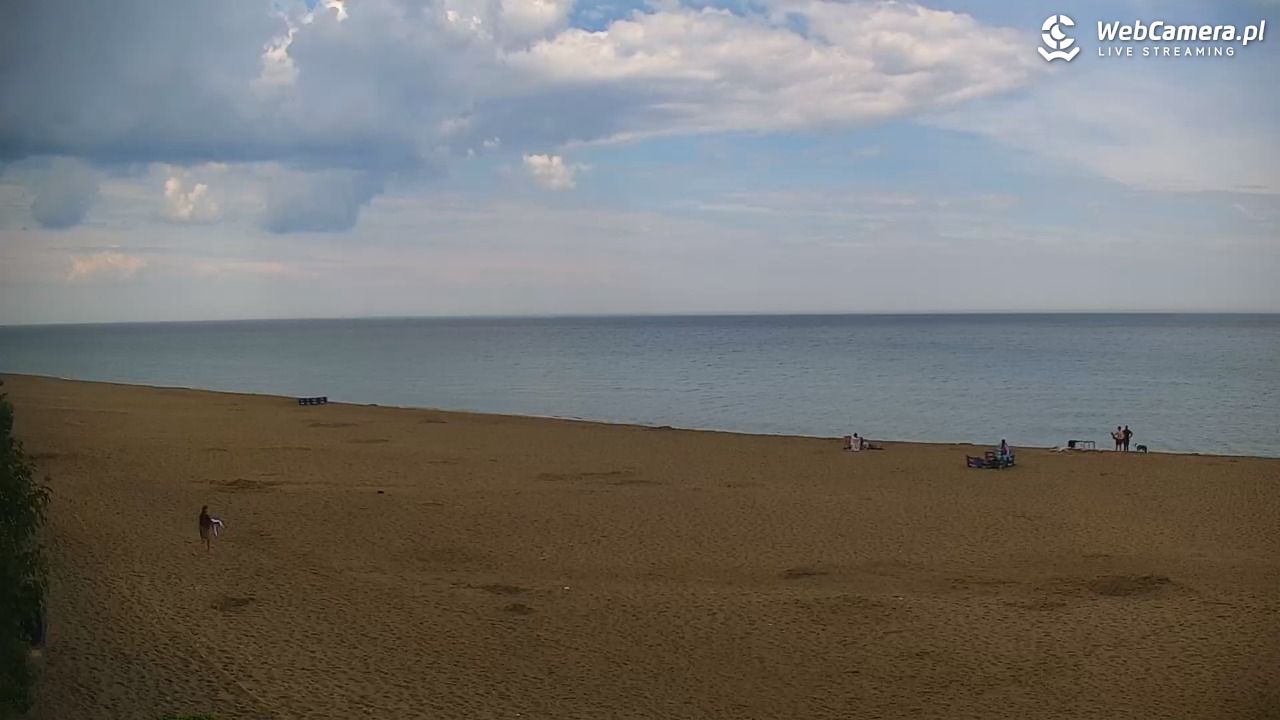 JASTRZĘBIA GÓRA - widok na plażę - 07 czerwiec 2026, 11:30