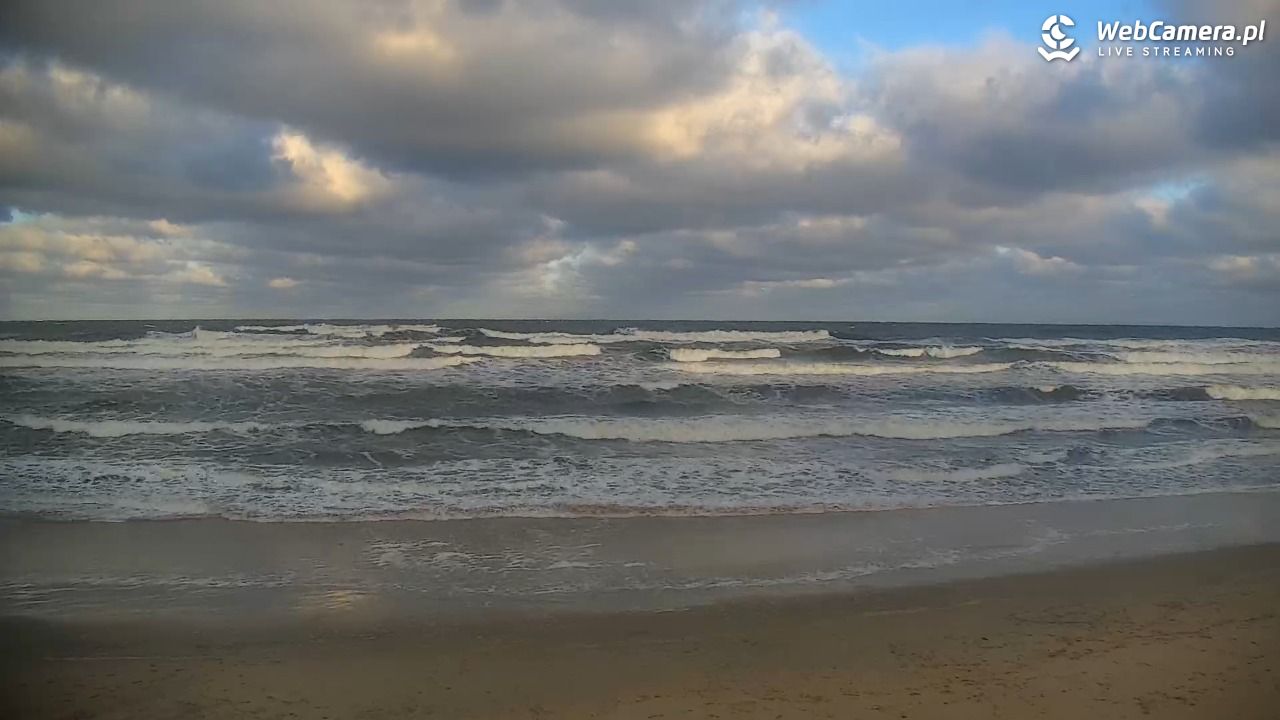 JASTRZĘBIA GÓRA - widok na plażę - 28 grudzień 2025, 10:16