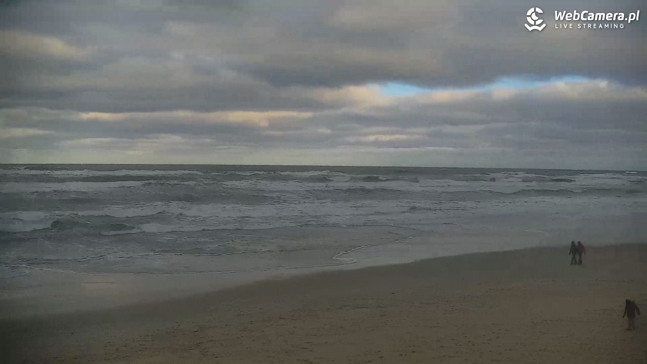 JASTRZĘBIA GÓRA - widok na plażę - 28 grudzień 2025, 11:41